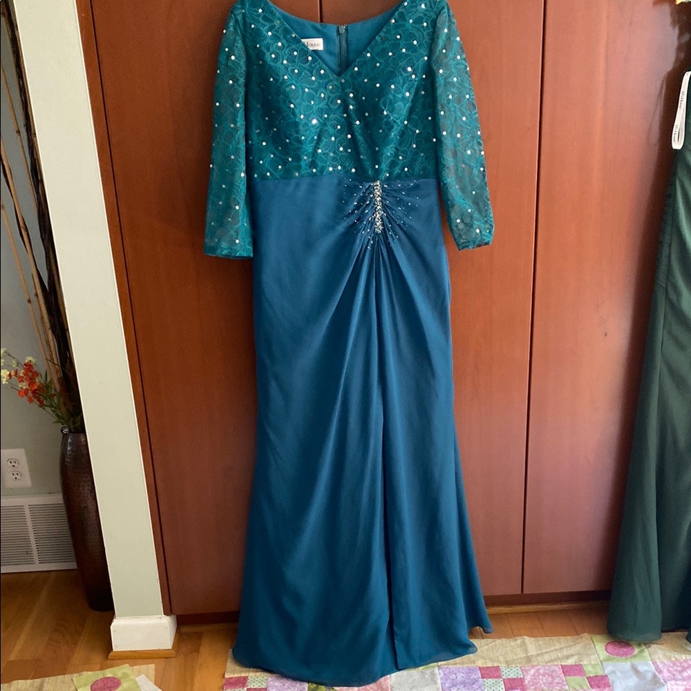 Elegant Teal Evening Gown - mother of the bride or groom.